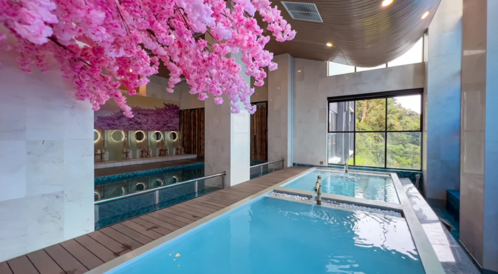 The Yanné Onsen Hotel Genting Package. Onsen Outdoor View